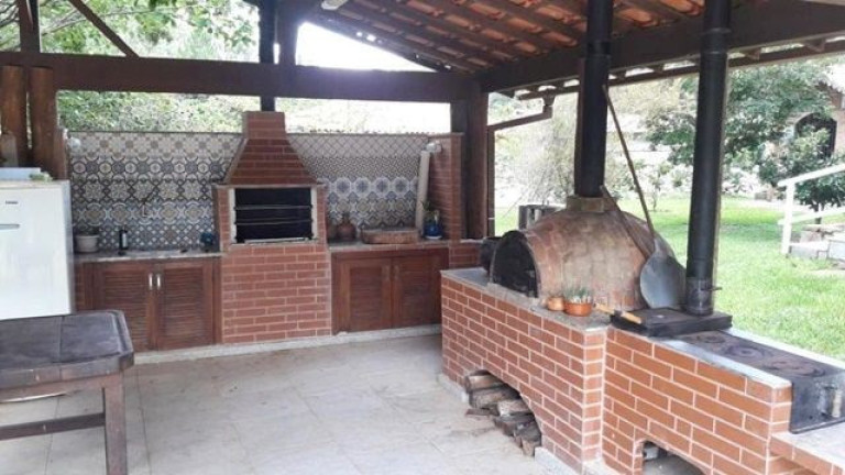 Imagem Casa com 5 Quartos à Venda, 500 m² em Pessegueiros - Teresópolis