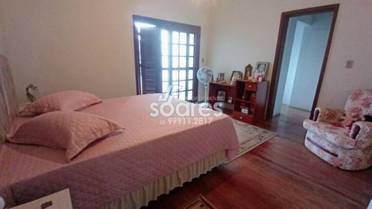 Imagem Sobrado com 5 Quartos à Venda, 309 m² em Centro - Pelotas