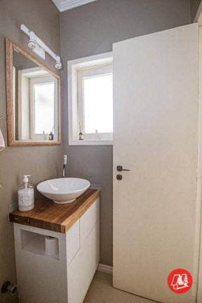 Imagem Casa com 3 Quartos à Venda, 306 m² em Santo Antônio - Porto Alegre