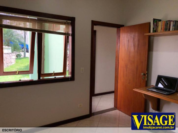 Imagem Casa com 3 Quartos à Venda, 375 m² em Bairro Do Coleginho - Jacareí Imagem Casa com 3 Quartos à Venda, 375 m² em Bairro Do Coleginho - Jacareí