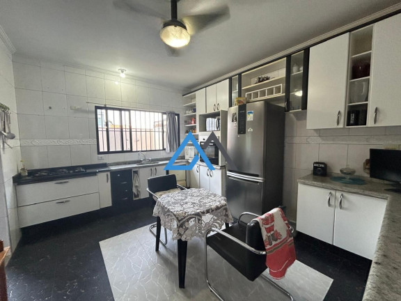 Imagem Casa com 3 Quartos à Venda, 196 m² em Nova Caieiras - Caieiras