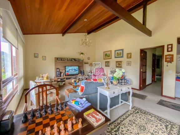 Imagem Casa com 3 Quartos à Venda, 147 m² em Albuquerque - Teresópolis Imagem Casa com 3 Quartos à Venda, 147 m² em Albuquerque - Teresópolis