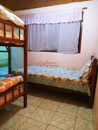 Imagem Casa com 4 Quartos à Venda, 300 m²