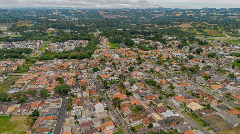 Imagem Terreno à Venda, 390 m² em Orleans - Curitiba Imagem Terreno à Venda, 390 m² em Orleans - Curitiba