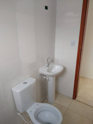 Imagem Casa com 2 Quartos à Venda,  em Jd. Magalhães - Itanhaém