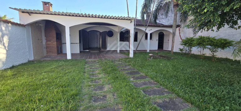 Casa com 2 Quartos à Venda, 330 m² em Bopiranga - Itanhaém