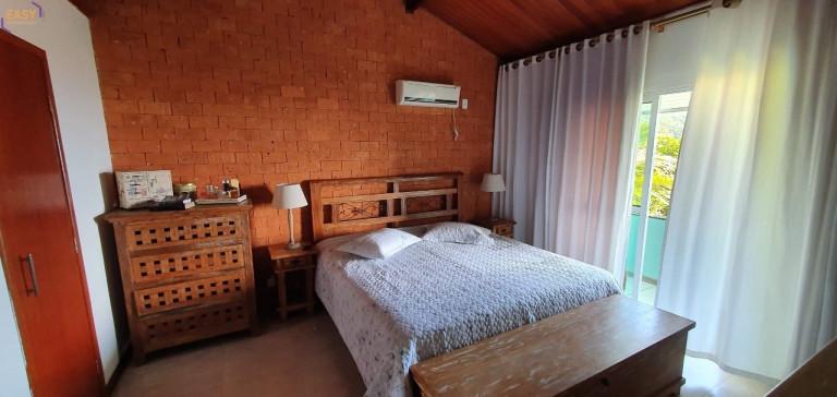 Imagem Imóvel com 3 Quartos à Venda, 360 m² em Jacarepaguá - Rio De Janeiro