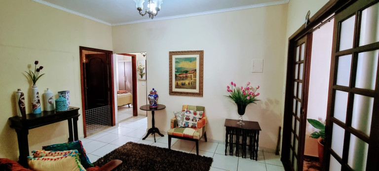Imagem Casa com 3 Quartos à Venda, 126 m² em Parque Das Rosas - Roseira