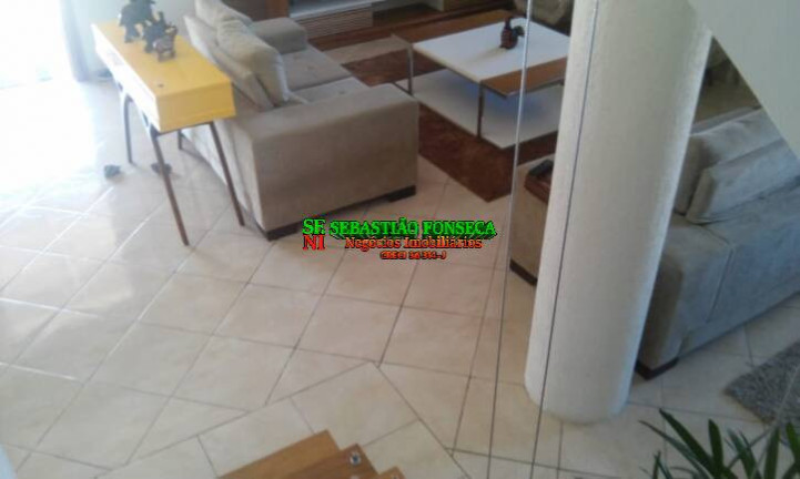 Imagem Casa com 4 Quartos à Venda, 400 m² em Caraguatatuba