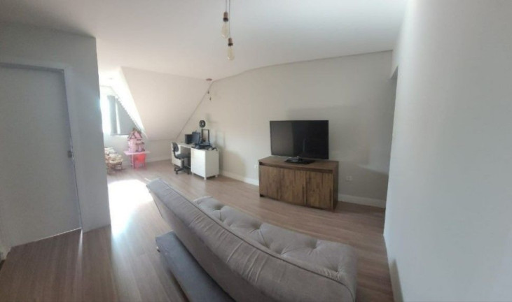 Imagem Casa com 5 Quartos à Venda, 161 m² em Jardim Das Américas - Curitiba