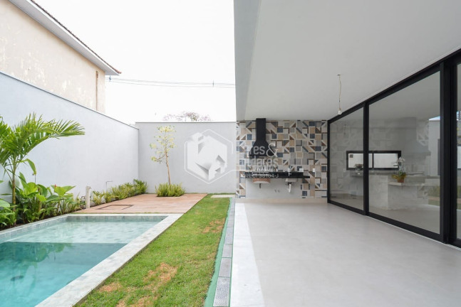 Imagem Casa com 3 Quartos à Venda, 331 m² em Planalto Paulista - São Paulo Imagem Casa com 3 Quartos à Venda, 331 m² em Planalto Paulista - São Paulo