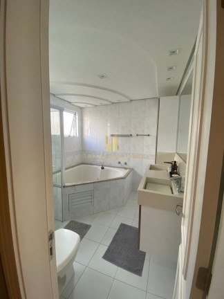 Imagem Apartamento com 3 Quartos à Venda, 178 m² em Centro - Balneário Camboriú Imagem Apartamento com 3 Quartos à Venda, 178 m² em Centro - Balneário Camboriú