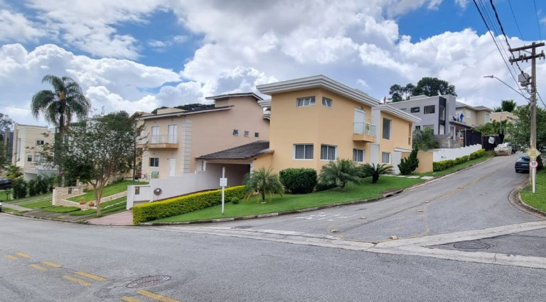 Imagem Casa com 3 Quartos à Venda, 330 m² em Jardim Caiapia - Cotia Imagem Casa com 3 Quartos à Venda, 330 m² em Jardim Caiapia - Cotia