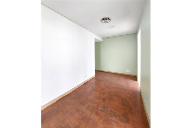Imagem Sala Comercial à Venda, em Moinhos De Vento - Porto Alegre Imagem Sala Comercial à Venda, em Moinhos De Vento - Porto Alegre