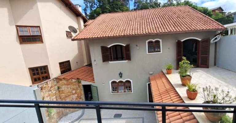 Imagem Casa com 3 Quartos à Venda, 472 m² em Tijuca - Teresópolis Imagem Casa com 3 Quartos à Venda, 472 m² em Tijuca - Teresópolis