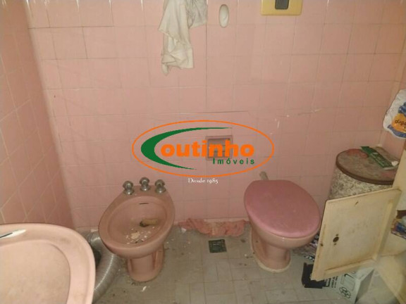 Imagem Casa com 6 Quartos à Venda, 400 m² em Tijuca - Rio De Janeiro Imagem Casa com 6 Quartos à Venda, 400 m² em Tijuca - Rio De Janeiro