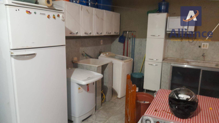 Imagem Casa com 4 Quartos à Venda, 180 m² em Santo Antônio - Louveira