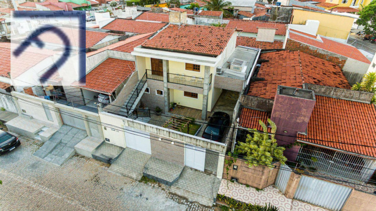 Imagem Casa com 6 Quartos à Venda, 229 m² em Nova Parnamirim - Parnamirim Imagem Casa com 6 Quartos à Venda, 229 m² em Nova Parnamirim - Parnamirim