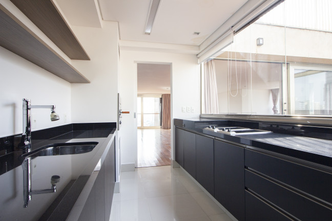 Imagem Casa com 3 Quartos à Venda, 326 m² em Sumaré - São Paulo