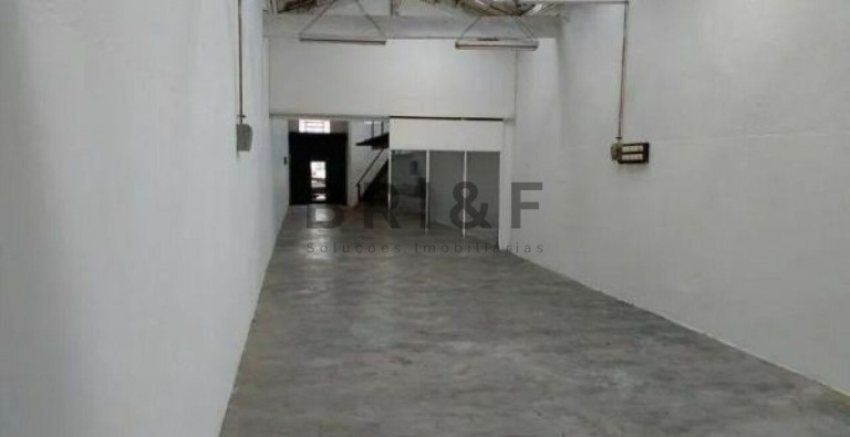 Imóvel Comercial à Venda, 200 m² em Chácara Santo Antônio (zona Sul) - São Paulo