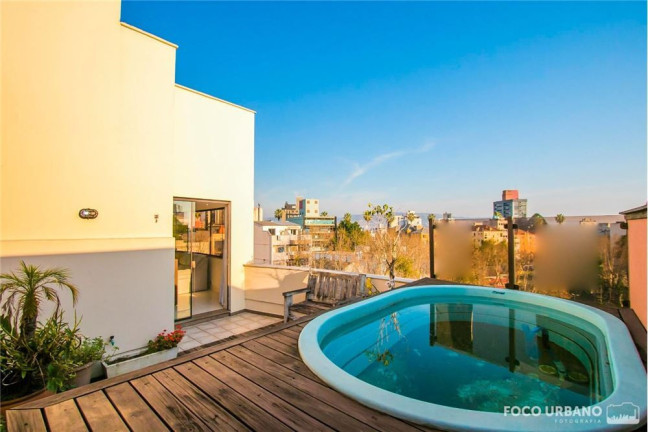 Imagem Cobertura com 3 Quartos à Venda, 111 m² em Petrópolis - Porto Alegre