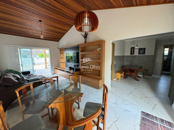 Imagem Casa com 4 Quartos à Venda, 196 m² em Barra Do Sai - Itapoá Imagem Casa com 4 Quartos à Venda, 196 m² em Barra Do Sai - Itapoá