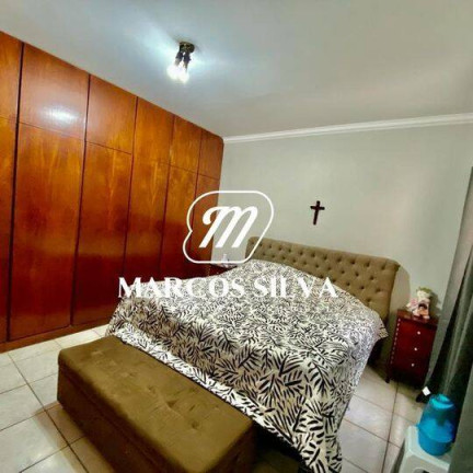 Imagem Casa com 3 Quartos à Venda, 300 m² em Campinas