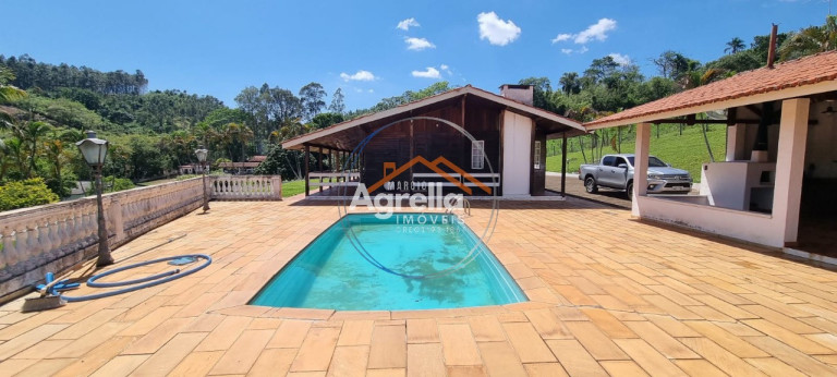 Imagem Imóvel com 3 Quartos à Venda, 200 m² em Zona Rural - Serra Negra Imagem Imóvel com 3 Quartos à Venda, 200 m² em Zona Rural - Serra Negra