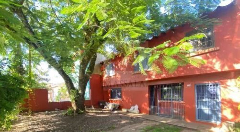 Imagem Casa com 4 Quartos à Venda, 142 m² em Jardim Sabará - Porto Alegre Imagem Casa com 4 Quartos à Venda, 142 m² em Jardim Sabará - Porto Alegre