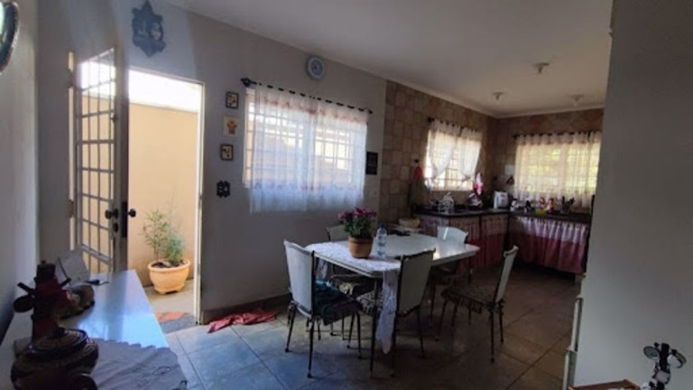 Imagem Casa com 4 Quartos à Venda, 228 m² em Jardim Do Lago - Atibaia Imagem Casa com 4 Quartos à Venda, 228 m² em Jardim Do Lago - Atibaia