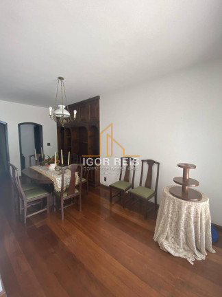 Imagem Casa com 5 Quartos à Venda, em Centro - Campos Dos Goytacazes Imagem Casa com 5 Quartos à Venda, em Centro - Campos Dos Goytacazes