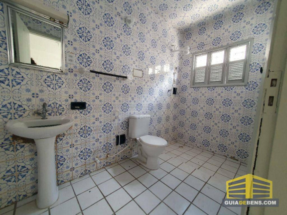 Imagem Casa com 4 Quartos para Alugar,  em Tirol - Natal