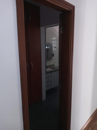 Imagem Sobrado com 3 Quartos à Venda, 180 m² em Centro - Botucatu