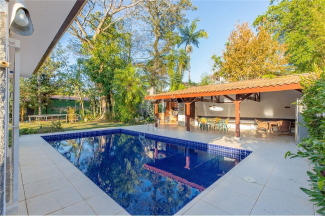 Imagem Casa com 5 Quartos à Venda, 371 m² em Jardim Marajoara - São Paulo