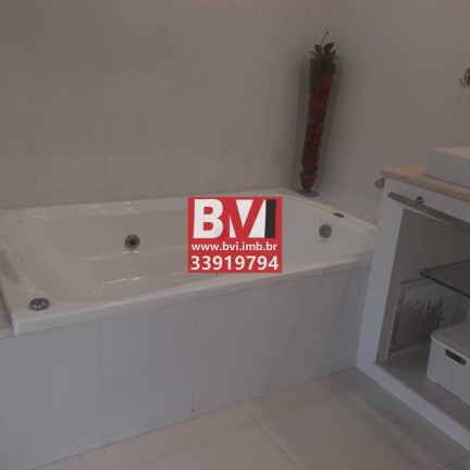 Imagem Casa com 3 Quartos à Venda, 90 m² em Olaria - Rio De Janeiro Imagem Casa com 3 Quartos à Venda, 90 m² em Olaria - Rio De Janeiro