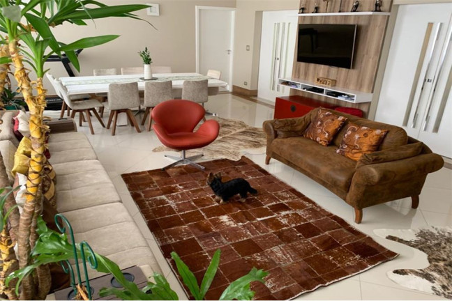 Apartamento para Alugar, 198 m² em Jardins - São Paulo