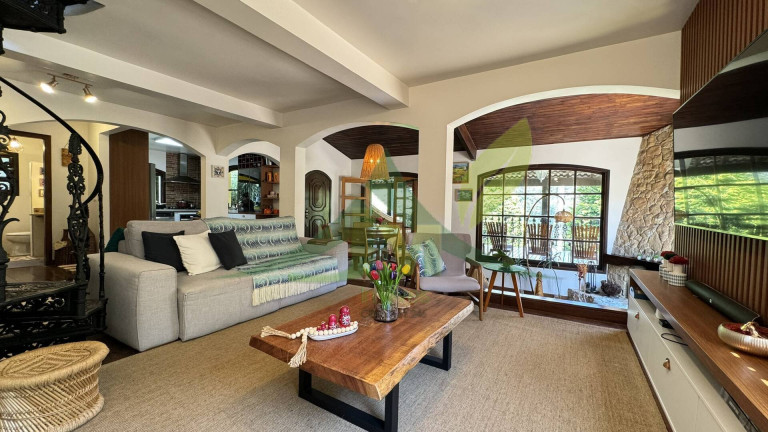 Imagem Chácara com 4 Quartos à Venda, 1.550 m² em Portão - Atibaia Imagem Chácara com 4 Quartos à Venda, 1.550 m² em Portão - Atibaia