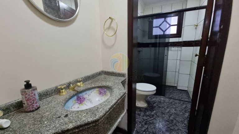 Imagem Casa com 4 Quartos à Venda, 321 m² em Estados - Balneário Camboriú