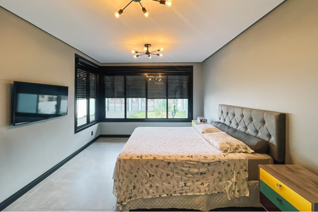 Imagem Casa com 2 Quartos à Venda, 213 m² em Niterói - Canoas Imagem Casa com 2 Quartos à Venda, 213 m² em Niterói - Canoas
