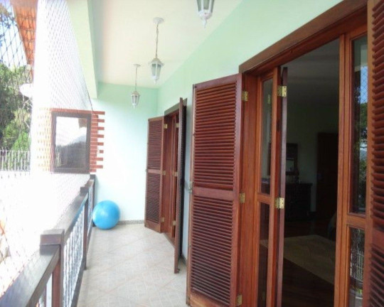 Imagem Casa com 3 Quartos à Venda, 460 m² em Golfe - Teresópolis
