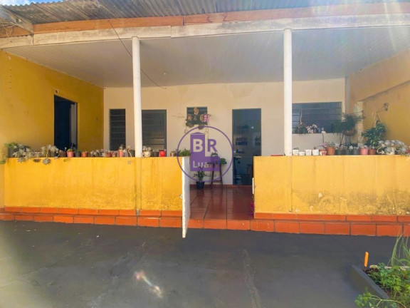 Imagem Casa com 3 Quartos à Venda, 330 m² em Guanabara - Londrina