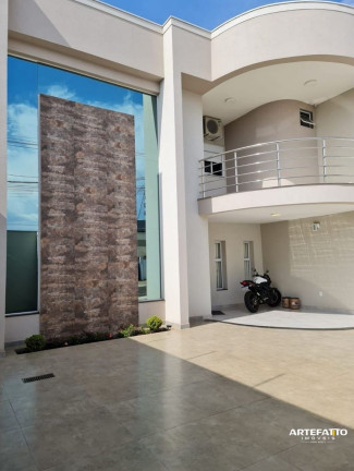 Imagem Sobrado com 3 Quartos à Venda, 205 m²