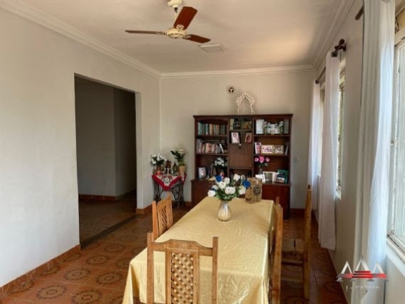 Imagem Casa com 4 Quartos à Venda, 900 m² em Jardim Califórnia - Cuiabá