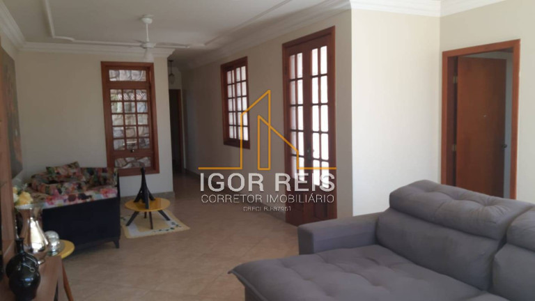 Imagem Casa com 3 Quartos à Venda, 378 m² em Jardim Flamboyant - Campos Dos Goytacazes