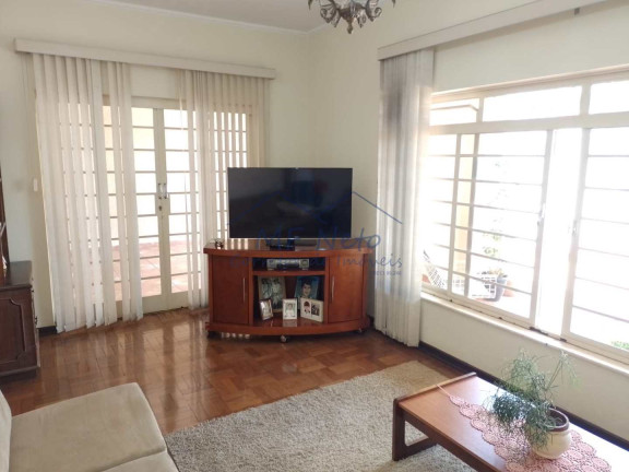 Imagem Casa com 3 Quartos à Venda, 360 m² em Centro - Pirassununga Imagem Casa com 3 Quartos à Venda, 360 m² em Centro - Pirassununga