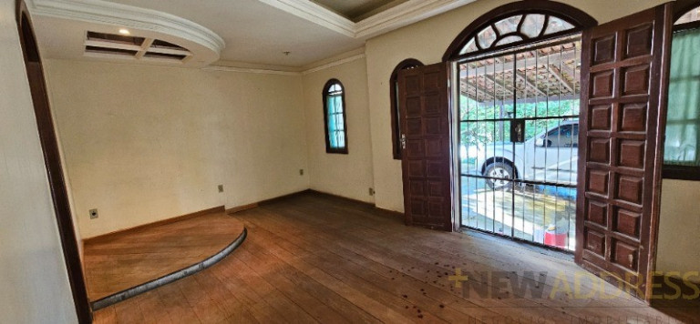 Casa com 5 Quartos à Venda,  em Itaquari - Cariacica