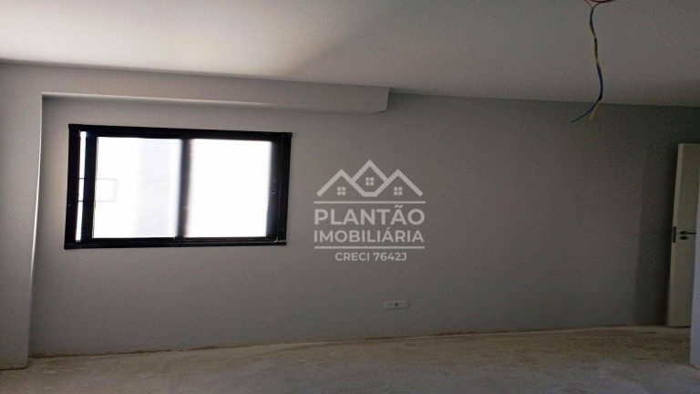 Imagem Sobrado com 3 Quartos à Venda, 105 m² em Uberaba - Curitiba Imagem Sobrado com 3 Quartos à Venda, 105 m² em Uberaba - Curitiba