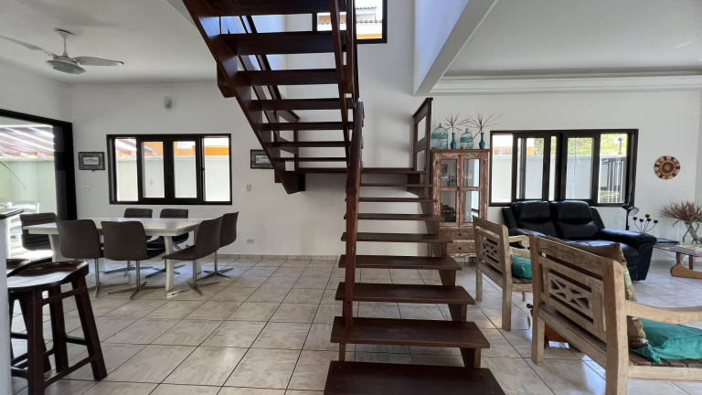 Imagem Casa com 5 Quartos à Venda, 300 m² em Riviera De São Lourenço - Bertioga Imagem Casa com 5 Quartos à Venda, 300 m² em Riviera De São Lourenço - Bertioga