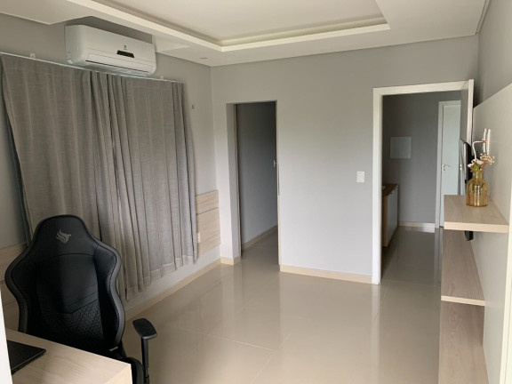 Imagem Casa com 4 Quartos à Venda, 209 m² em Jardim Cearense - Fortaleza Imagem Casa com 4 Quartos à Venda, 209 m² em Jardim Cearense - Fortaleza