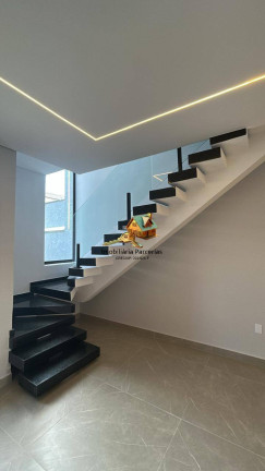 Imagem Sobrado com 3 Quartos à Venda, 119 m² em Villas Do Jaguari - Santana De Parnaíba